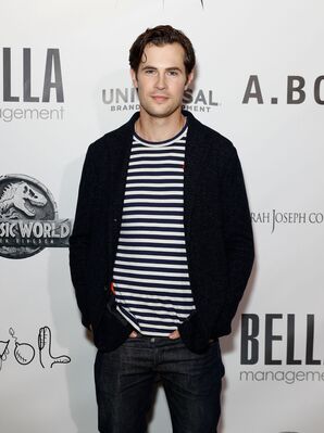 04112018_-_Jurassic_World_-_Fallen_Kingdom_Runway_Show_-_Arrivals_001.jpg