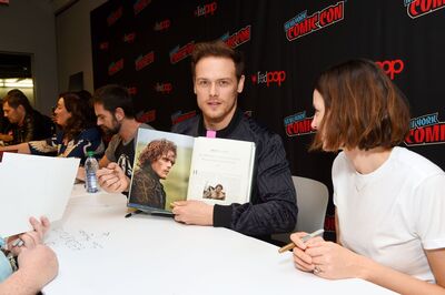 10052019_-_STARZ_Outlander_At_NYCC_2019_002.jpg