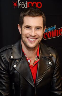 10052019_-_STARZ_Outlander_At_NYCC_2019_008.jpg