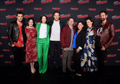 10052019_-_STARZ_Outlander_At_NYCC_2019_013.jpg