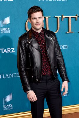 02132020_-_Starz_Premiere_Event_For_Outlander_Season_5_020.jpg