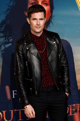 02132020_-_Starz_Premiere_Event_For_Outlander_Season_5_027.jpg