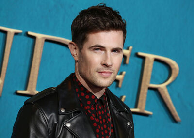 02132020_-_Starz_Premiere_Event_For_Outlander_Season_5_033.jpg
