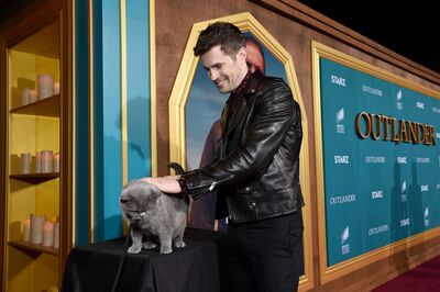02132020_-_Starz_Premiere_Event_For_Outlander_Season_5_046.jpg