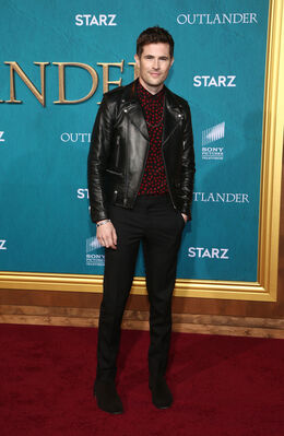 02132020_-_Starz_Premiere_Event_For_Outlander_Season_5_051.jpg
