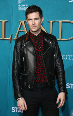 02132020_-_Starz_Premiere_Event_For_Outlander_Season_5_068.jpg