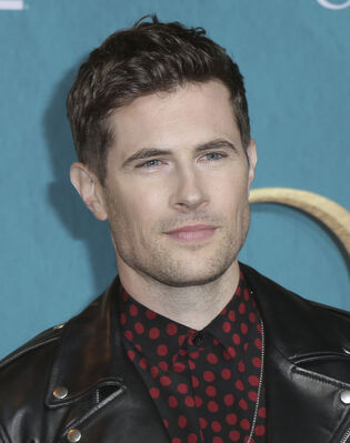 02132020_-_Starz_Premiere_Event_For_Outlander_Season_5_073.jpg