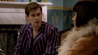 MISS_FISHERS_MURDER_MYSTERIES_-_E1X02_MURDER_ON_THE_BELLARATE_TUNNEL_068.jpg