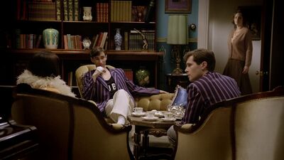 MISS_FISHERS_MURDER_MYSTERIES_-_E1X02_MURDER_ON_THE_BELLARATE_TUNNEL_077.jpg