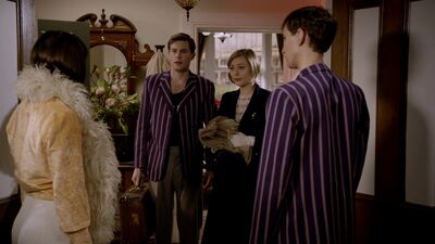 MISS_FISHERS_MURDER_MYSTERIES_-_E1X02_MURDER_ON_THE_BELLARATE_TUNNEL_148.jpg