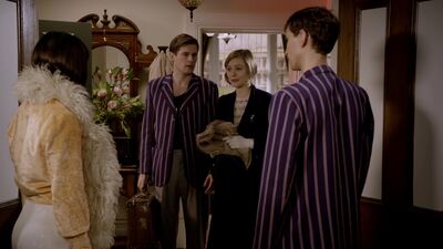 MISS_FISHERS_MURDER_MYSTERIES_-_E1X02_MURDER_ON_THE_BELLARATE_TUNNEL_154.jpg