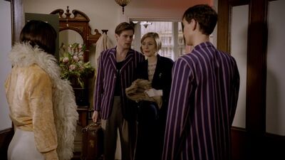 MISS_FISHERS_MURDER_MYSTERIES_-_E1X02_MURDER_ON_THE_BELLARATE_TUNNEL_158.jpg