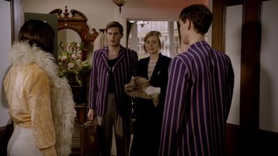 MISS_FISHERS_MURDER_MYSTERIES_-_E1X02_MURDER_ON_THE_BELLARATE_TUNNEL_165.jpg