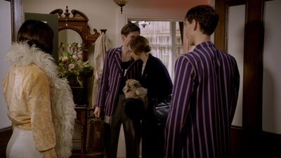 MISS_FISHERS_MURDER_MYSTERIES_-_E1X02_MURDER_ON_THE_BELLARATE_TUNNEL_176.jpg
