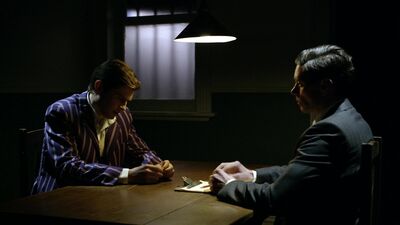 MISS_FISHERS_MURDER_MYSTERIES_-_E1X02_MURDER_ON_THE_BELLARATE_TUNNEL_205.jpg