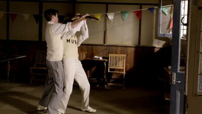 MISS_FISHERS_MURDER_MYSTERIES_-_E1X02_MURDER_ON_THE_BELLARATE_TUNNEL_287.jpg