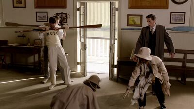 MISS_FISHERS_MURDER_MYSTERIES_-_E1X02_MURDER_ON_THE_BELLARATE_TUNNEL_308.jpg