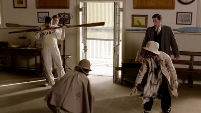MISS_FISHERS_MURDER_MYSTERIES_-_E1X02_MURDER_ON_THE_BELLARATE_TUNNEL_310.jpg