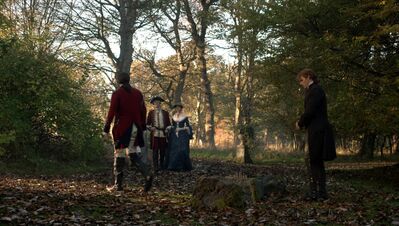 OUTLANDER_-_E3X04_OF_LOST_THINGS_229.jpg