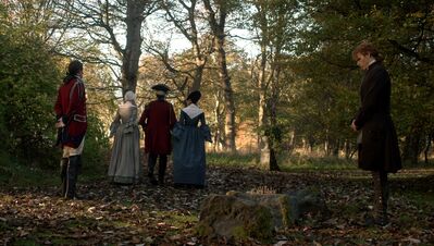 OUTLANDER_-_E3X04_OF_LOST_THINGS_269.jpg