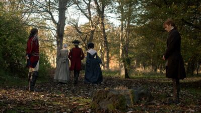 OUTLANDER_-_E3X04_OF_LOST_THINGS_271.jpg
