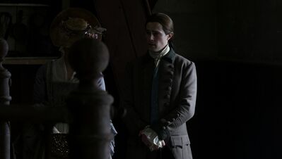 OUTLANDER_-_E3X04_OF_LOST_THINGS_291.jpg