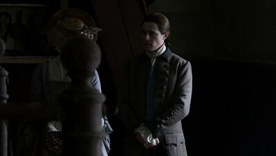 OUTLANDER_-_E3X04_OF_LOST_THINGS_292.jpg