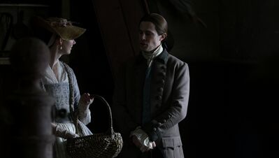 OUTLANDER_-_E3X04_OF_LOST_THINGS_298.jpg