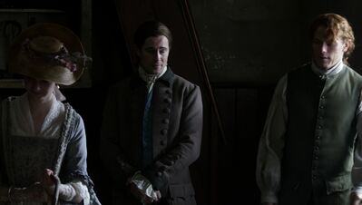 OUTLANDER_-_E3X04_OF_LOST_THINGS_319.jpg