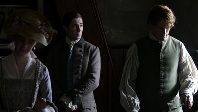 OUTLANDER_-_E3X04_OF_LOST_THINGS_321.jpg