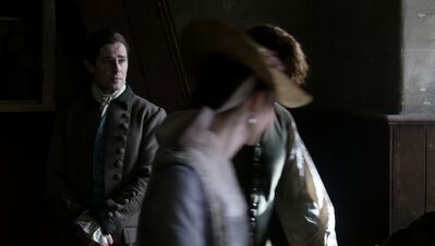 OUTLANDER_-_E3X04_OF_LOST_THINGS_325.jpg