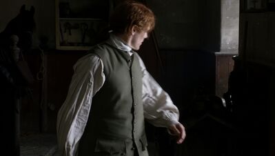 OUTLANDER_-_E3X04_OF_LOST_THINGS_333.jpg