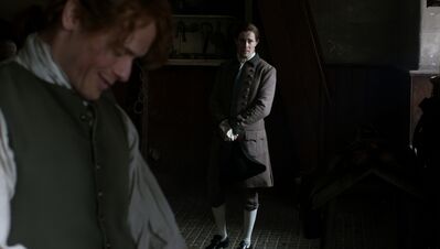 OUTLANDER_-_E3X04_OF_LOST_THINGS_347.jpg