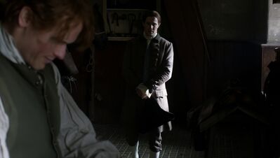 OUTLANDER_-_E3X04_OF_LOST_THINGS_353.jpg