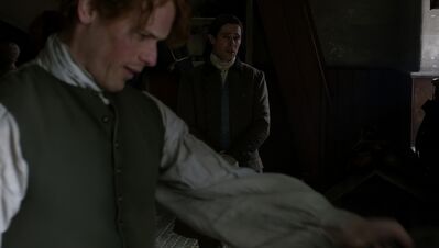 OUTLANDER_-_E3X04_OF_LOST_THINGS_357.jpg
