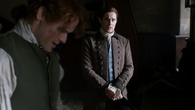 OUTLANDER_-_E3X04_OF_LOST_THINGS_362.jpg