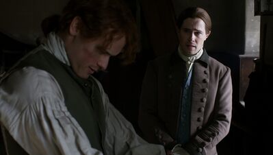 OUTLANDER_-_E3X04_OF_LOST_THINGS_367.jpg