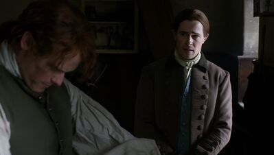 OUTLANDER_-_E3X04_OF_LOST_THINGS_369.jpg
