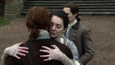 OUTLANDER_-_E3X04_OF_LOST_THINGS_813.jpg