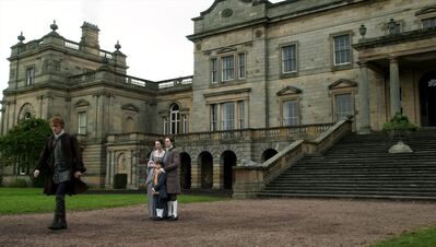 OUTLANDER_-_E3X04_OF_LOST_THINGS_832.jpg