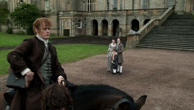 OUTLANDER_-_E3X04_OF_LOST_THINGS_851.jpg