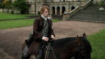 OUTLANDER_-_E3X04_OF_LOST_THINGS_865.jpg