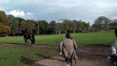 OUTLANDER_-_E3X04_OF_LOST_THINGS_872.jpg