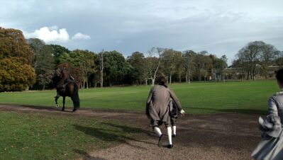 OUTLANDER_-_E3X04_OF_LOST_THINGS_874.jpg