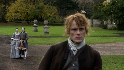 OUTLANDER_-_E3X04_OF_LOST_THINGS_890.jpg