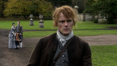 OUTLANDER_-_E3X04_OF_LOST_THINGS_894.jpg