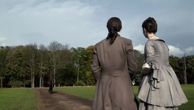 OUTLANDER_-_E3X04_OF_LOST_THINGS_909.jpg