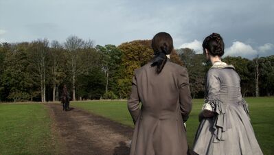OUTLANDER_-_E3X04_OF_LOST_THINGS_915.jpg
