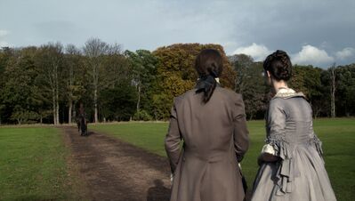 OUTLANDER_-_E3X04_OF_LOST_THINGS_917.jpg