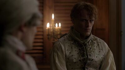 OUTLANDER_-_E3X13_EYE_OF_THE_STORM_067.jpg
